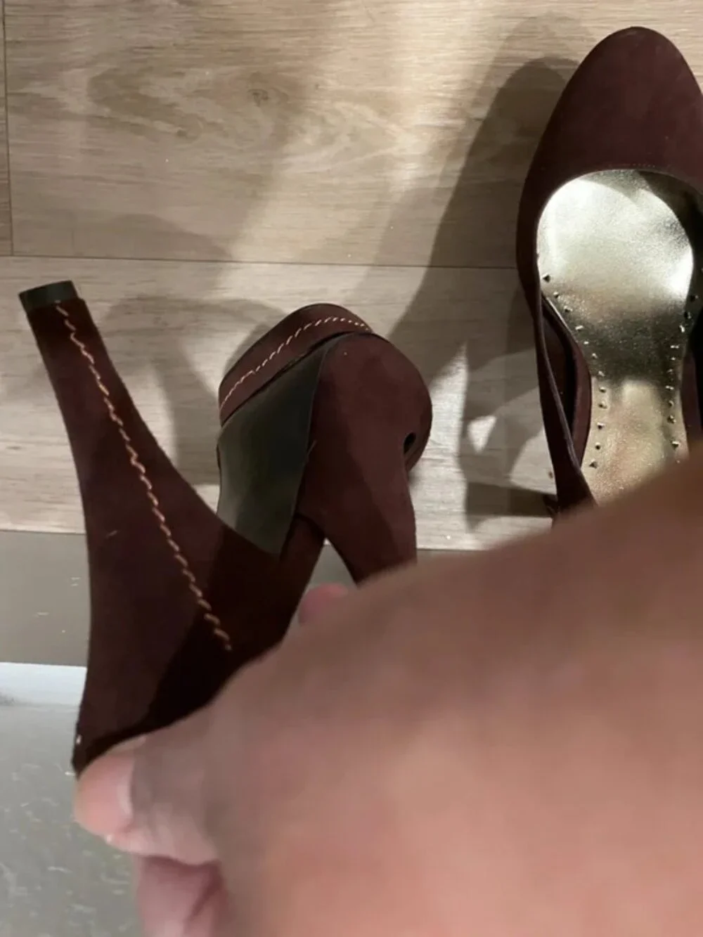 Chocolate suede platform style pumps w/stitching ankle strap